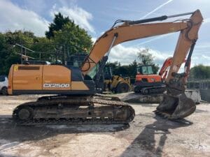 2020 CASE CX250D